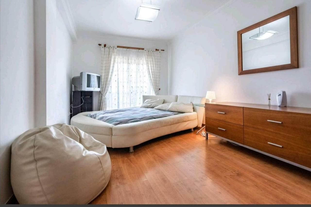 Enya Appartement Mafra Buitenkant foto